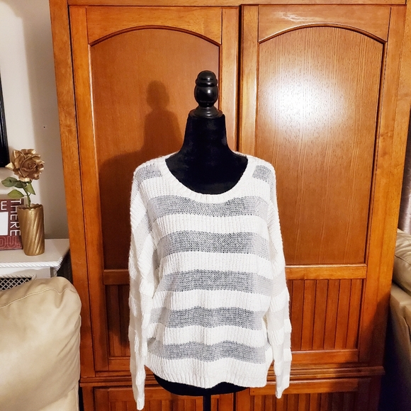 Roxy Sweaters - 🤍 Roxy Sweater